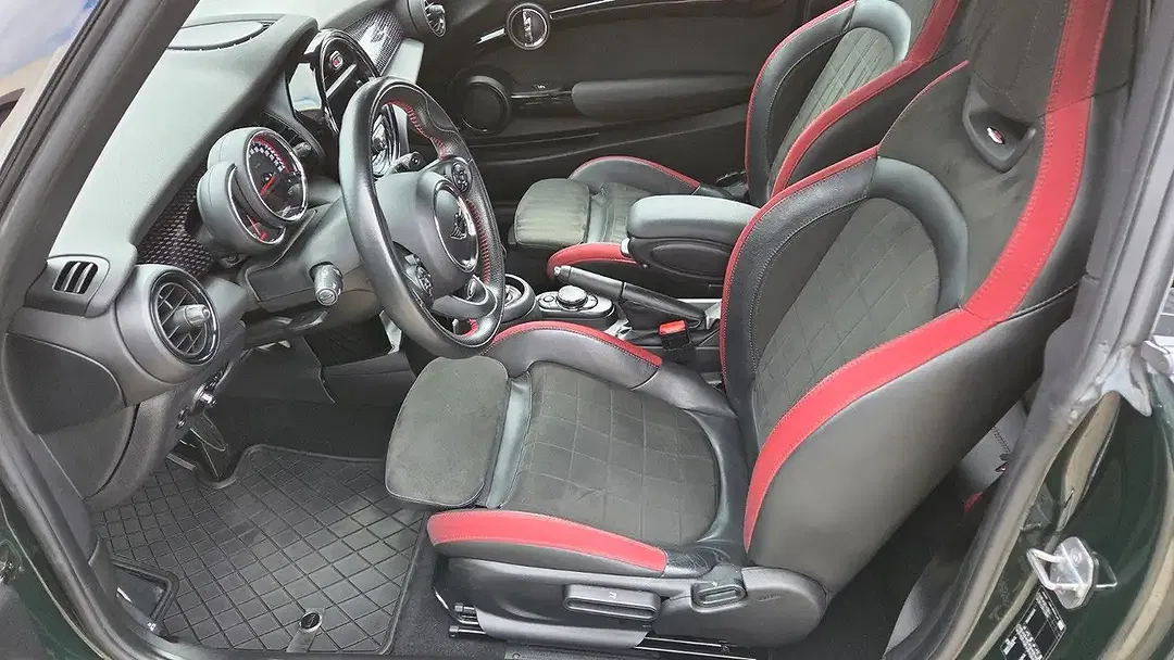 MINI John Cooper Works 2.0 - Thumbnail 14