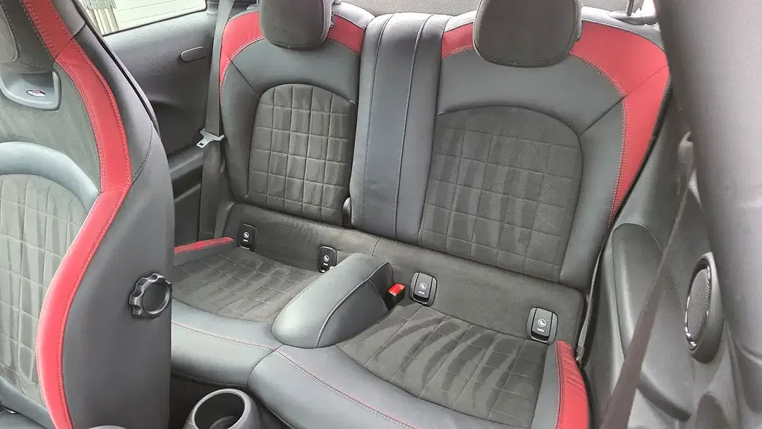 MINI John Cooper Works 2.0 - Thumbnail 15