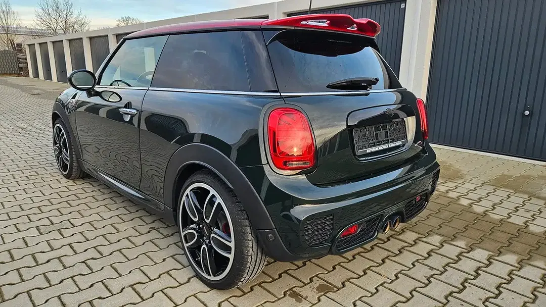 MINI John Cooper Works 2.0 - Thumbnail 3