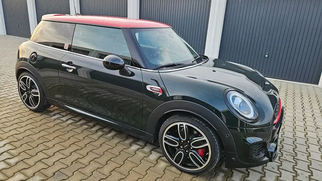 MINI John Cooper Works 2.0 - Thumbnail 9