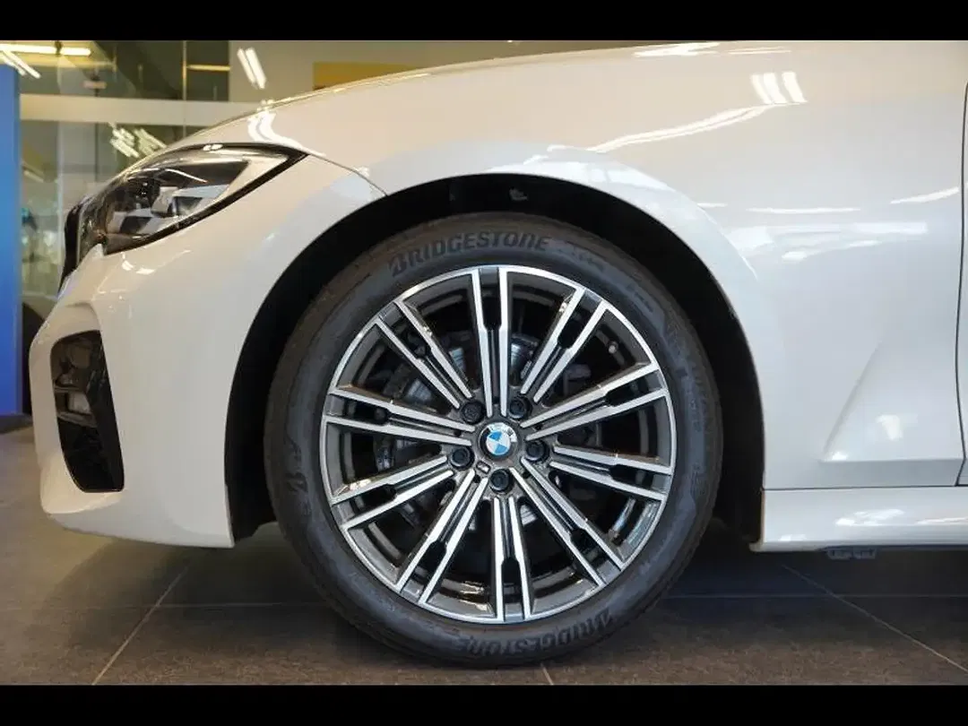 BMW 318 M - Thumbnail 8