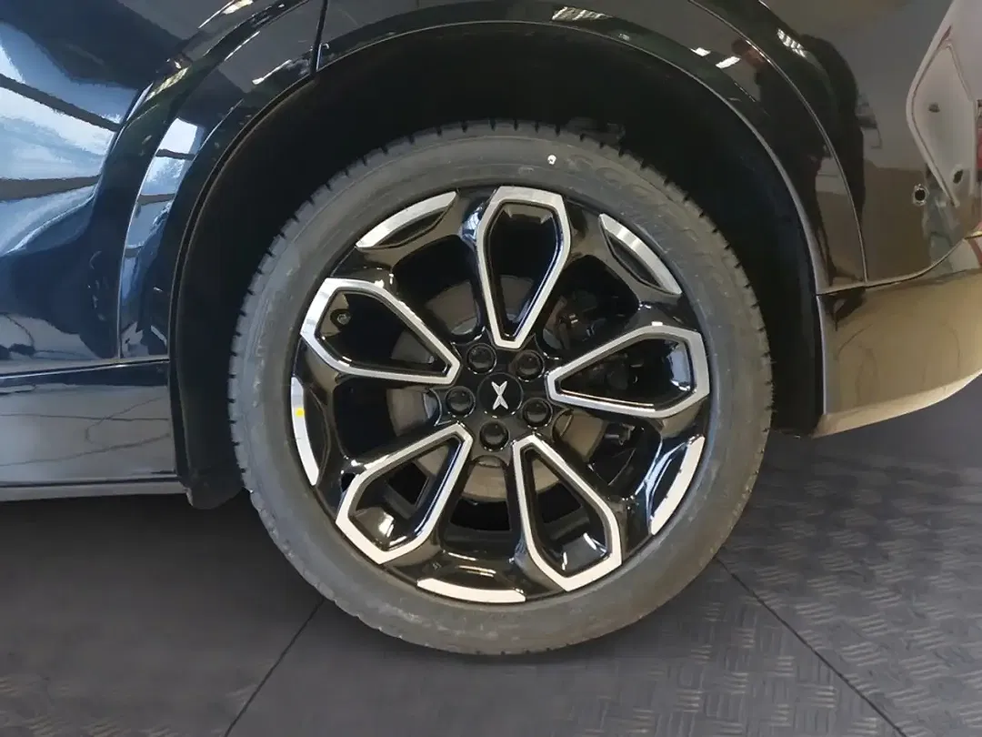 Xpeng G6 AWD Performance - Thumbnail 5
