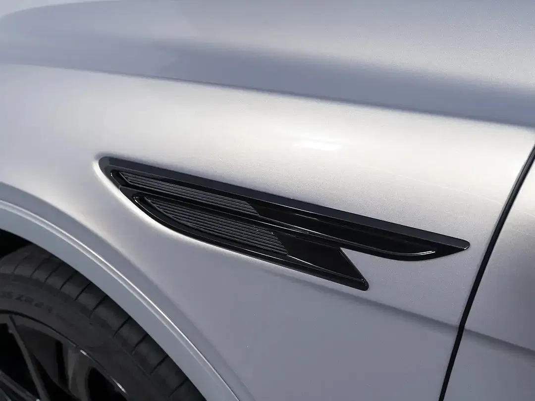 Bentley Bentayga Speed - Thumbnail 11