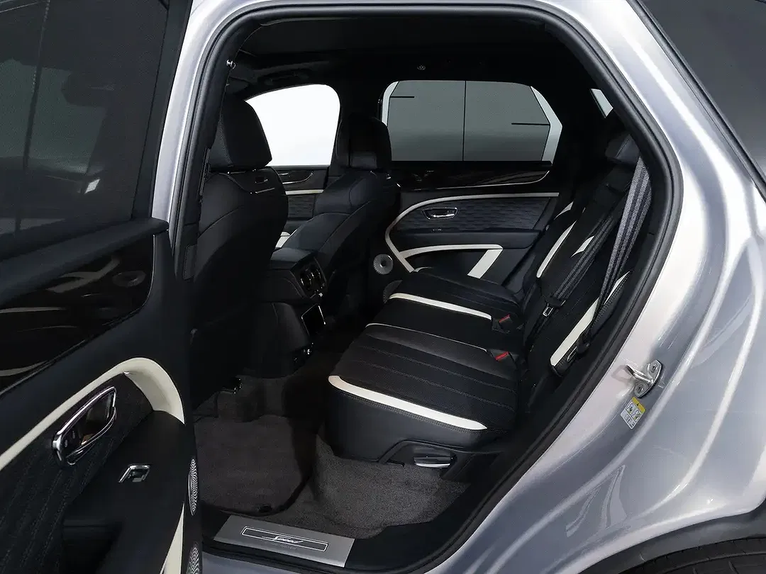 Bentley Bentayga Speed - Thumbnail 9