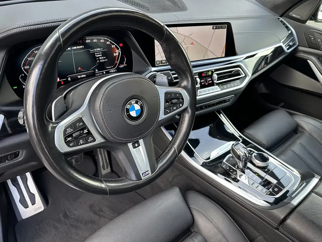 BMW X5 M - Thumbnail 10