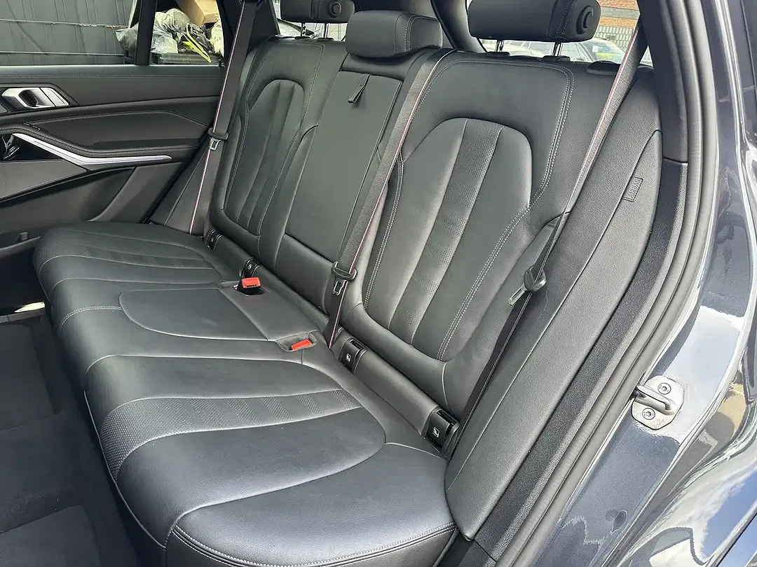 BMW X5 M - Thumbnail 13