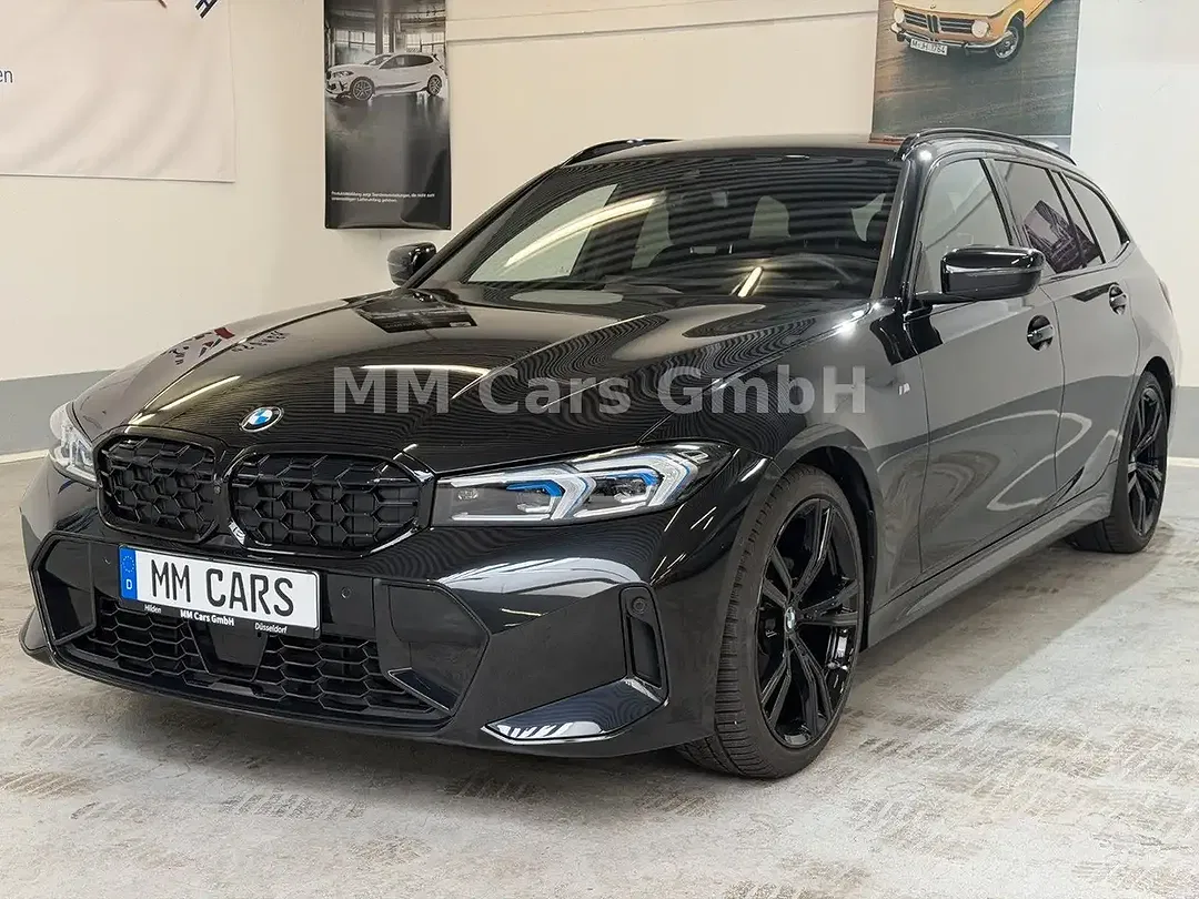 BMW 320 Touring M Sport - Thumbnail 1