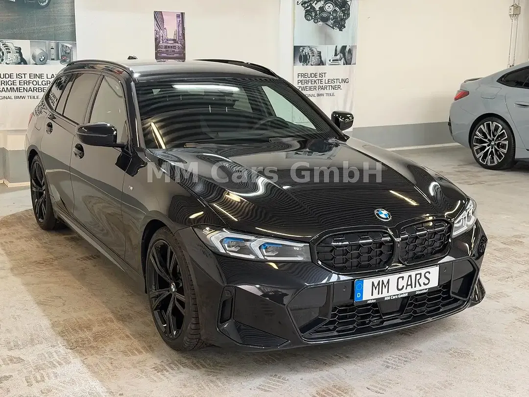 BMW 320 Touring M Sport - Thumbnail 3