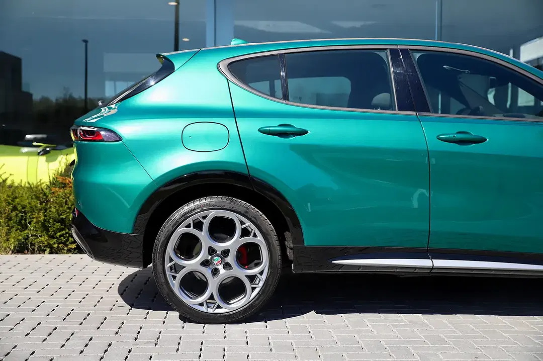 Alfa Romeo Tonale 1.5 MHEV Ti - Thumbnail 7