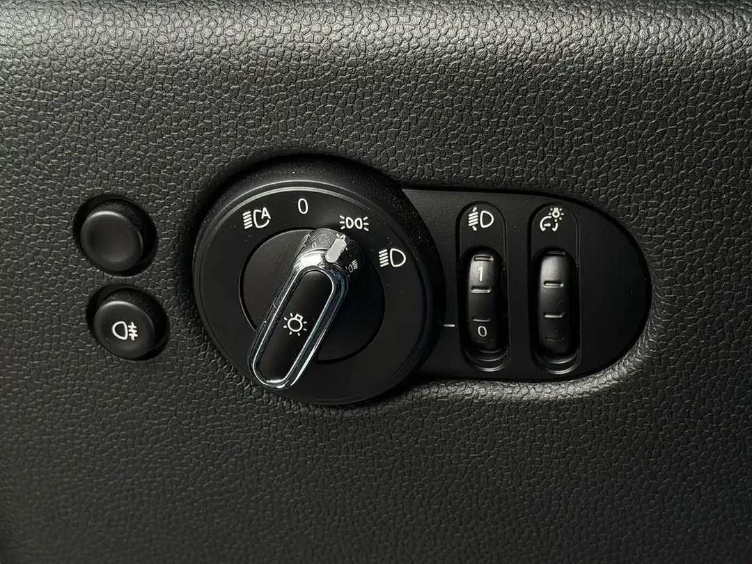 MINI One C - foto 15