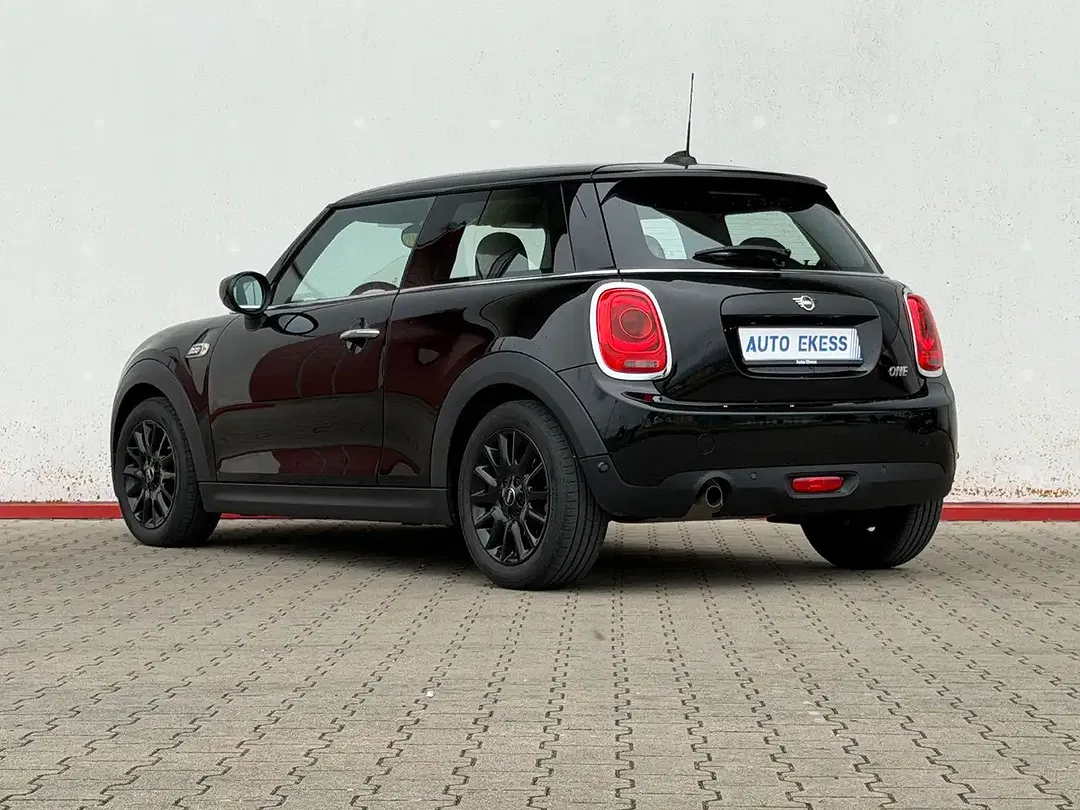 MINI One C - Thumbnail 5