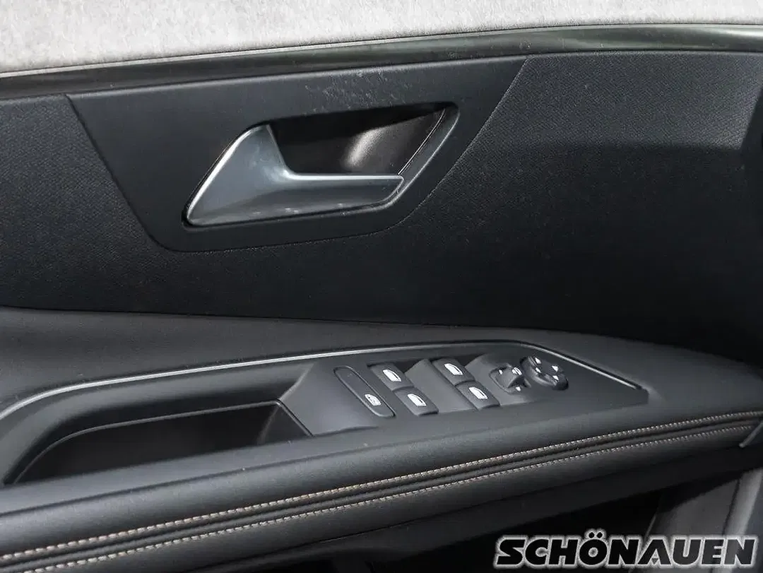 Peugeot 3008 130 PureTech GT - Thumbnail 6