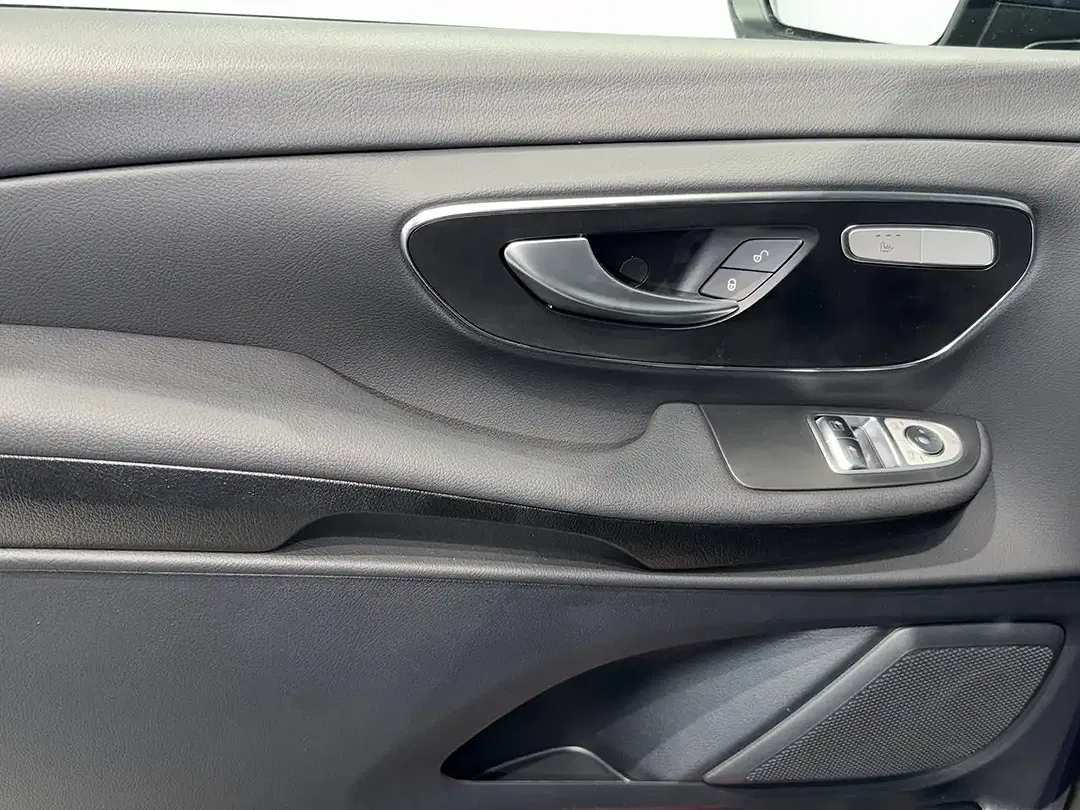 Mercedes-Benz V 300 Style - foto 14