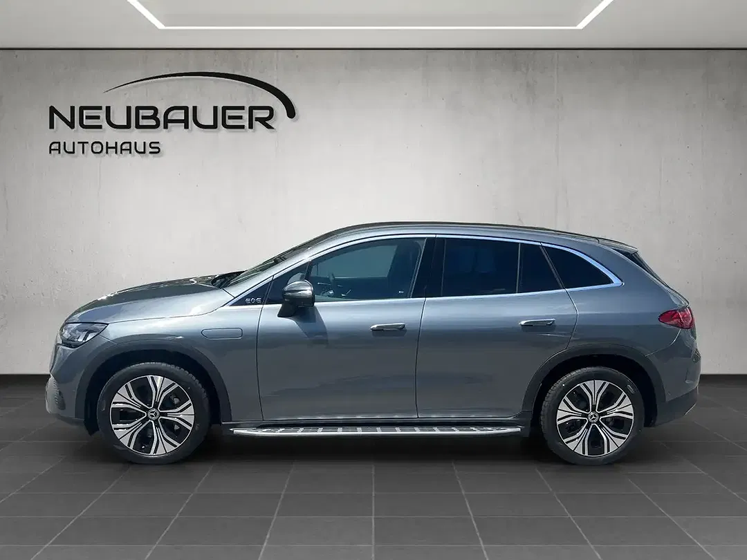 Mercedes-Benz EQE SUV 350 4MATIC - Thumbnail 4