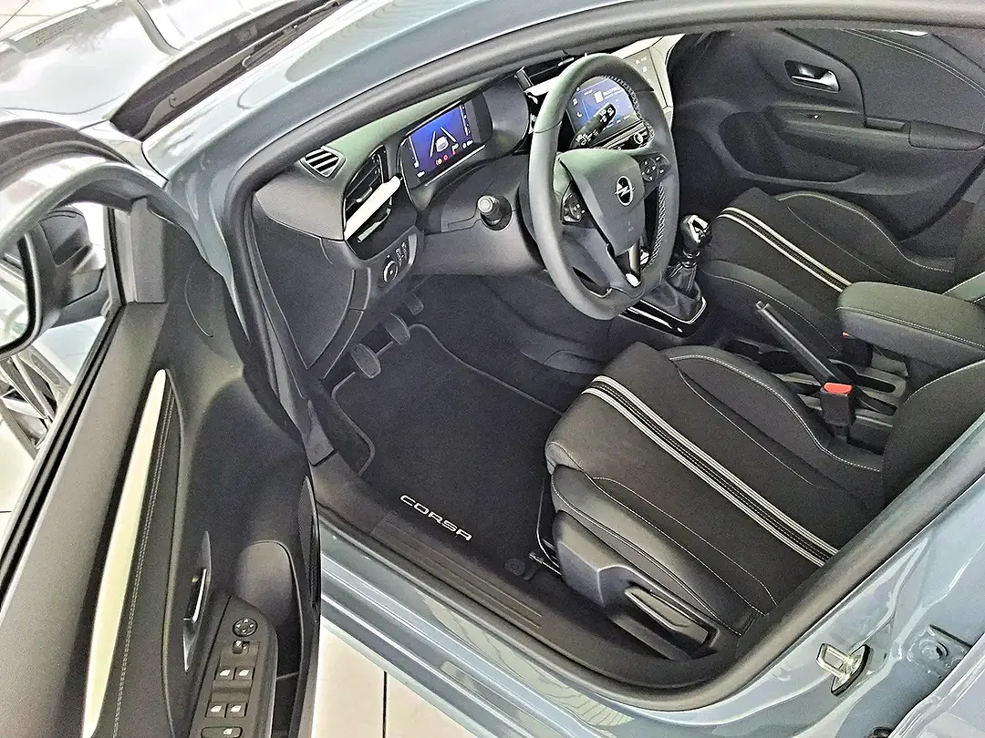 Opel Corsa 1.2 GS - Thumbnail 2
