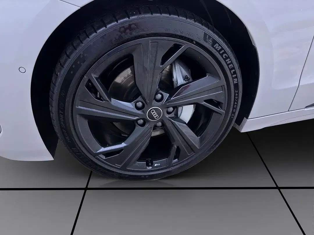 Audi A6 e-tron performance S line - Thumbnail 9