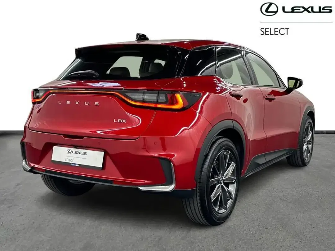 Lexus LBX Elegant - Thumbnail 15