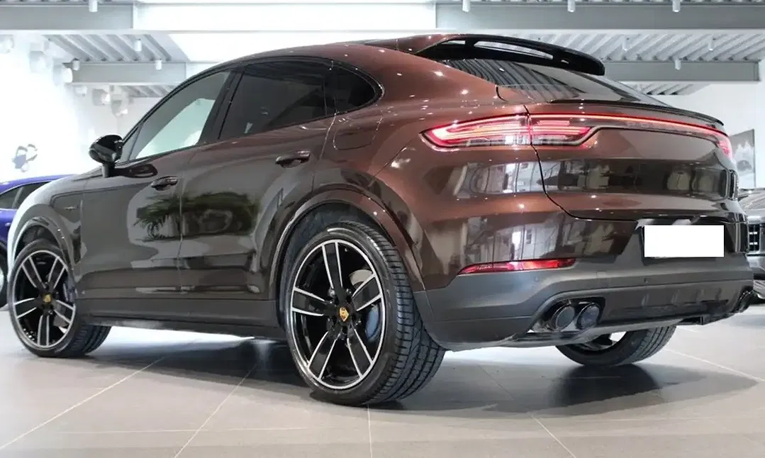 Porsche Cayenne E-Hybrid Coupe Edition - Thumbnail 4