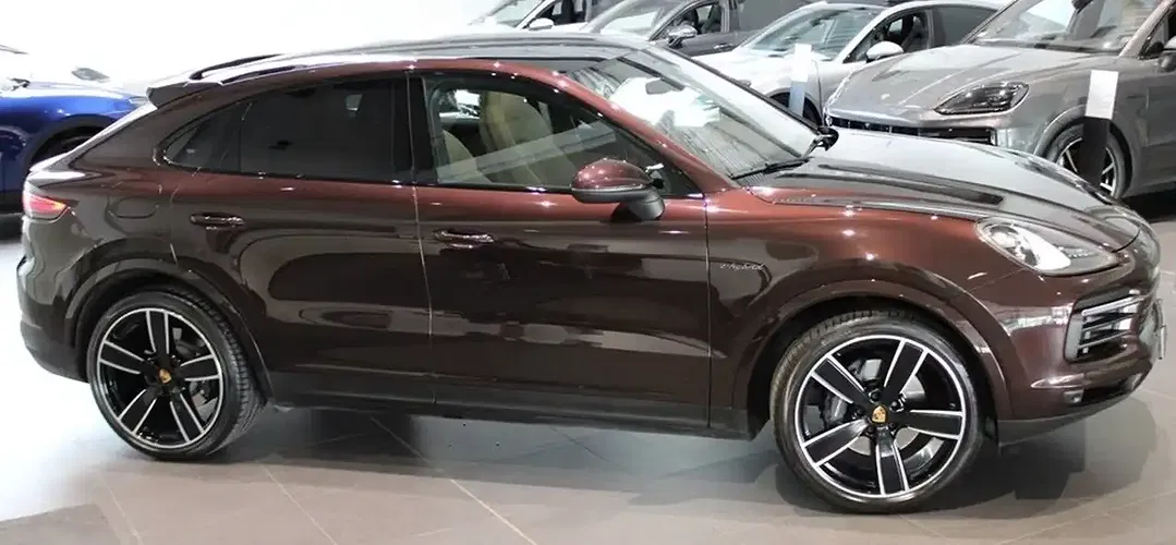 Porsche Cayenne E-Hybrid Coupe Edition - Thumbnail 6