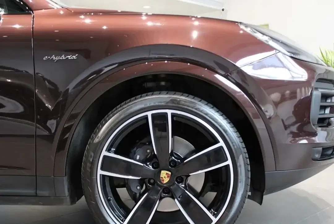 Porsche Cayenne E-Hybrid Coupe Edition - Thumbnail 7