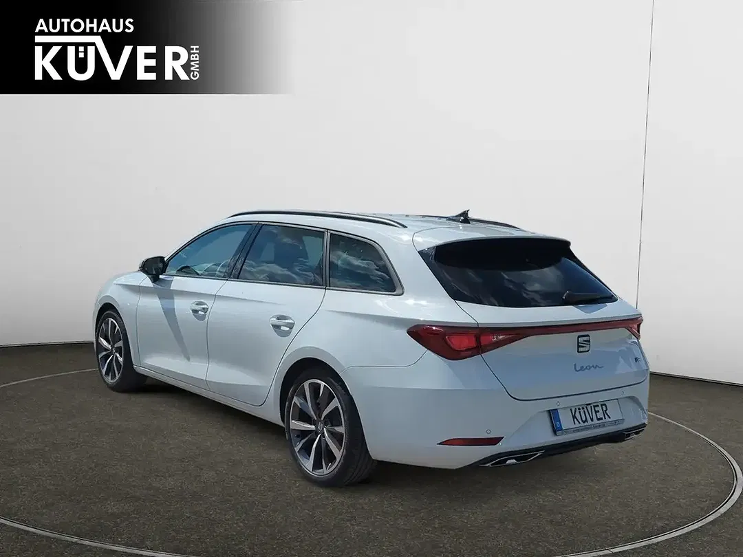 SEAT Leon 1.5 eTSI DSG FR - Thumbnail 4