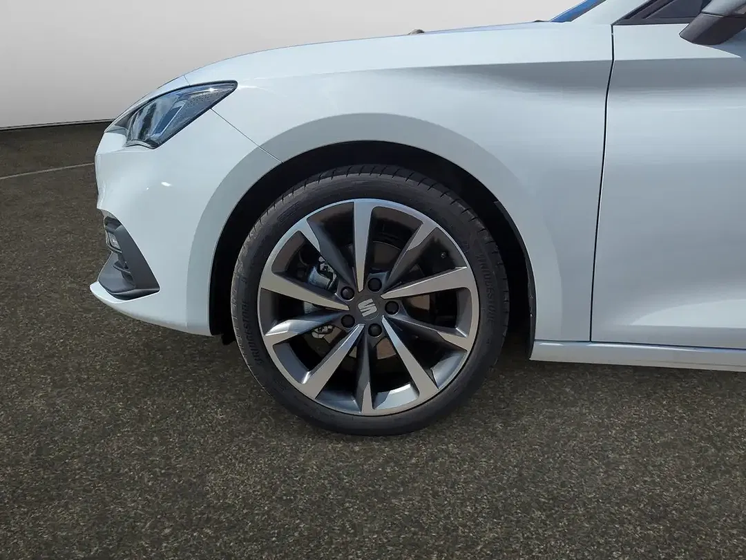 SEAT Leon 1.5 eTSI DSG FR - Thumbnail 7