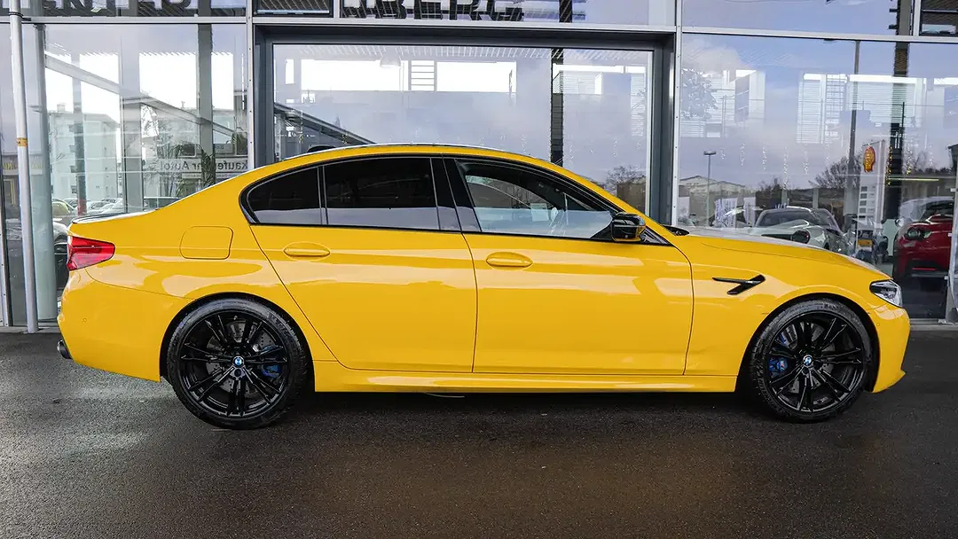 BMW M5 Competition - foto 2
