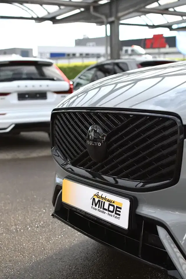 Volvo XC60 B5 AWD Edition - Thumbnail 8