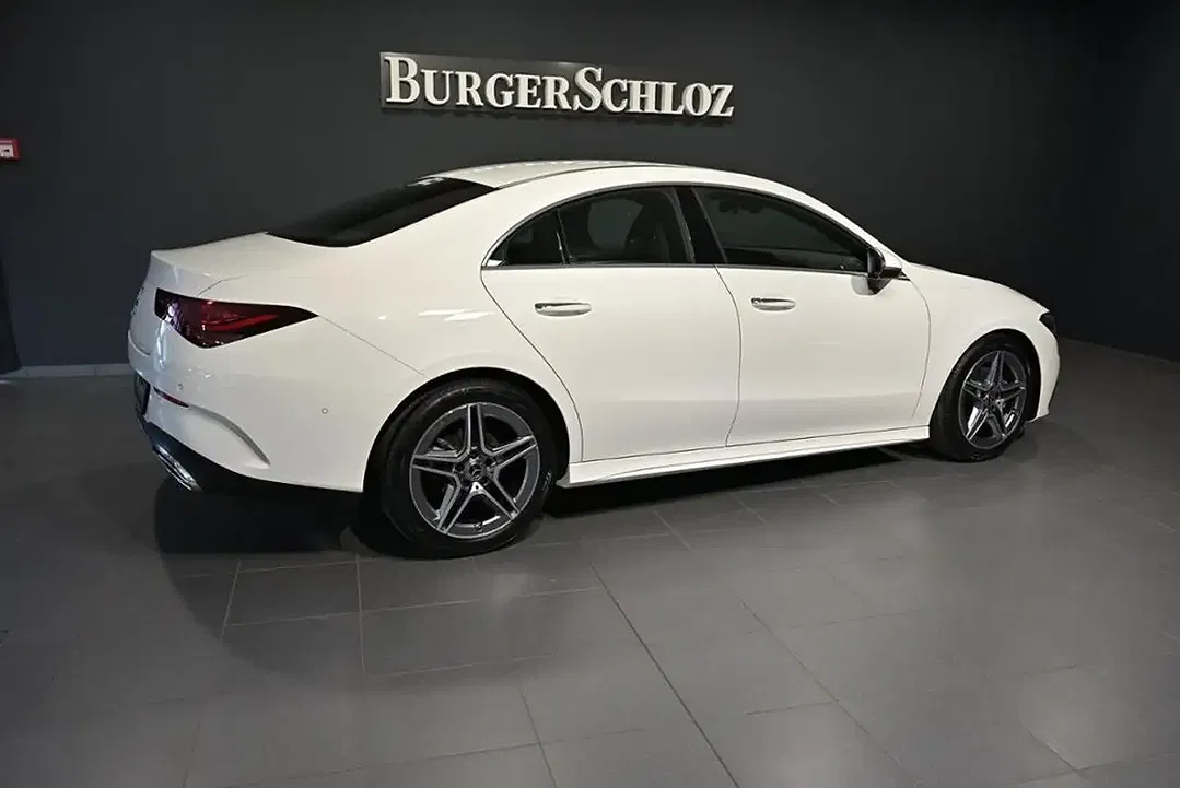 Mercedes-Benz CLA 180 AMG - Thumbnail 2