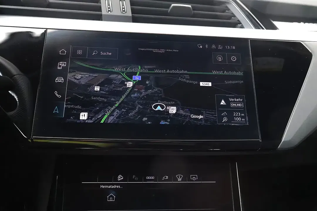 Audi Q8 55 e-tron quattro S line - Thumbnail 7