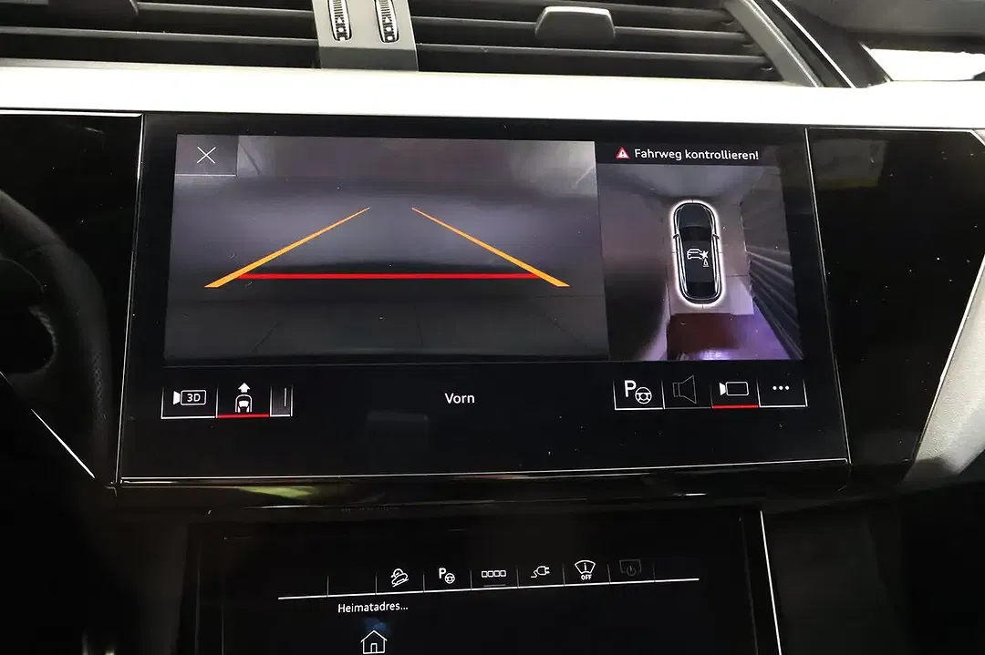 Audi Q8 55 e-tron quattro S line - Thumbnail 9