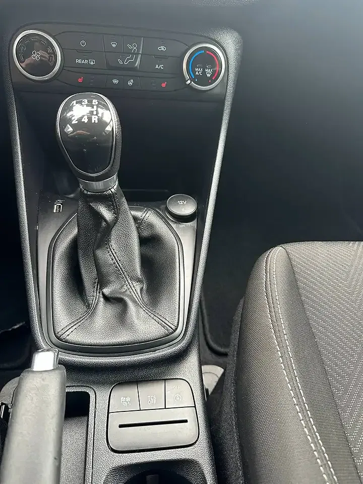 Ford Fiesta 1.1 Cool & Connect - Thumbnail 14