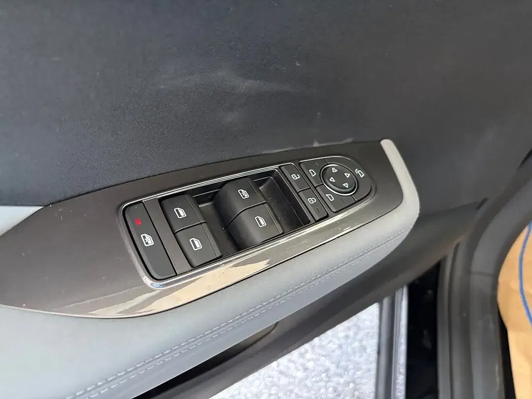 BYD Dolphin Surf 43.2 kWh Boost - Thumbnail 11