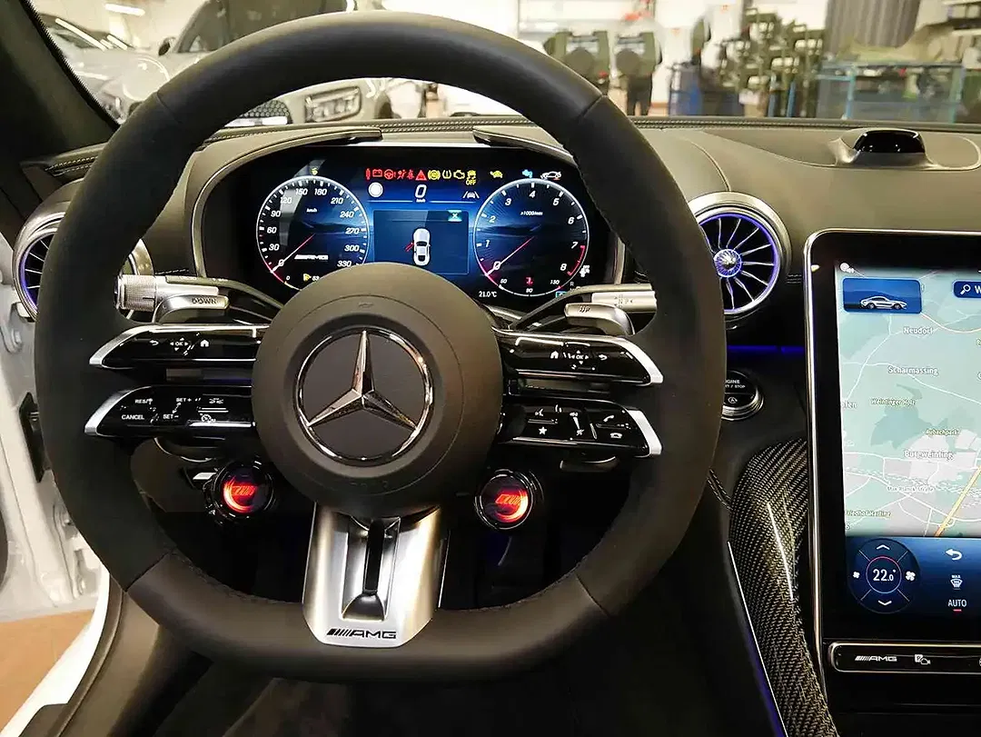 Mercedes-Benz AMG GT 4MATIC+ MBUX Burmester Night - Thumbnail 10