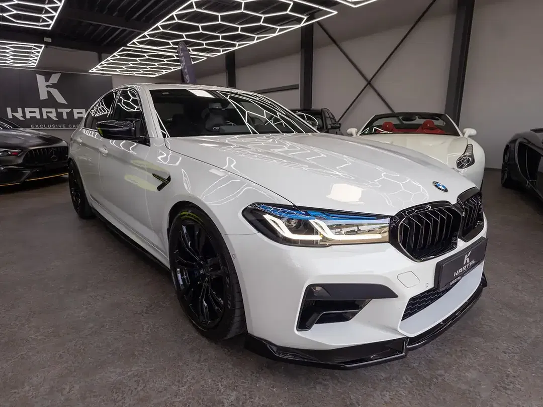 BMW M5 Competition - Thumbnail 3