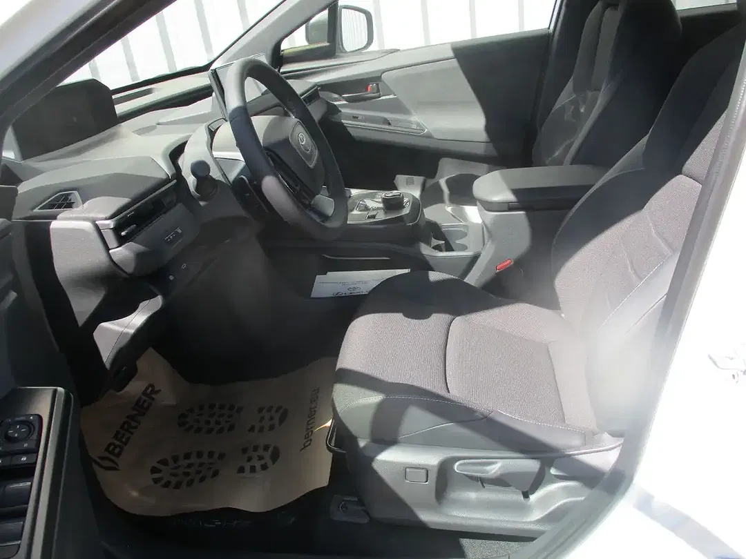 Toyota C-HR - Thumbnail 10