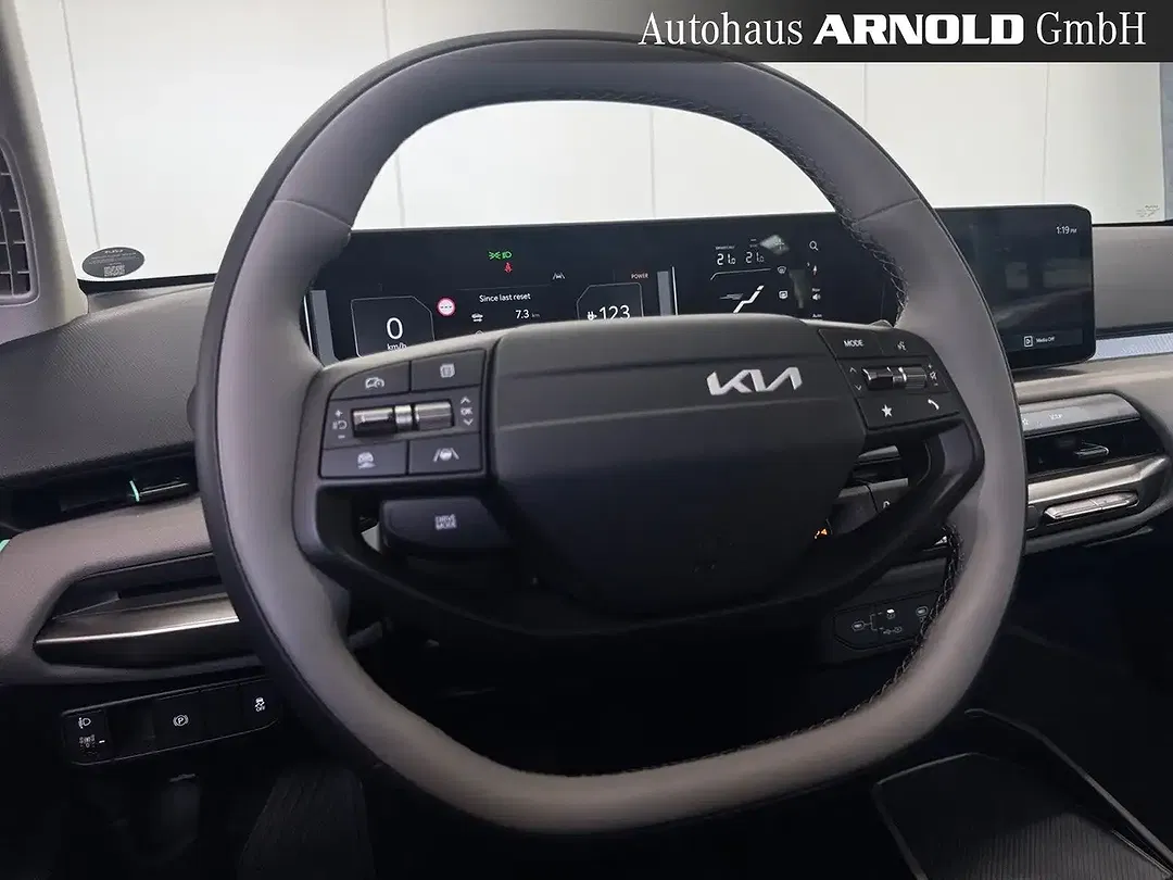 Kia EV4 Air - Thumbnail 9