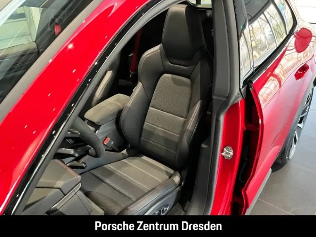 Porsche Macan Sport Chrono GTS - Thumbnail 5