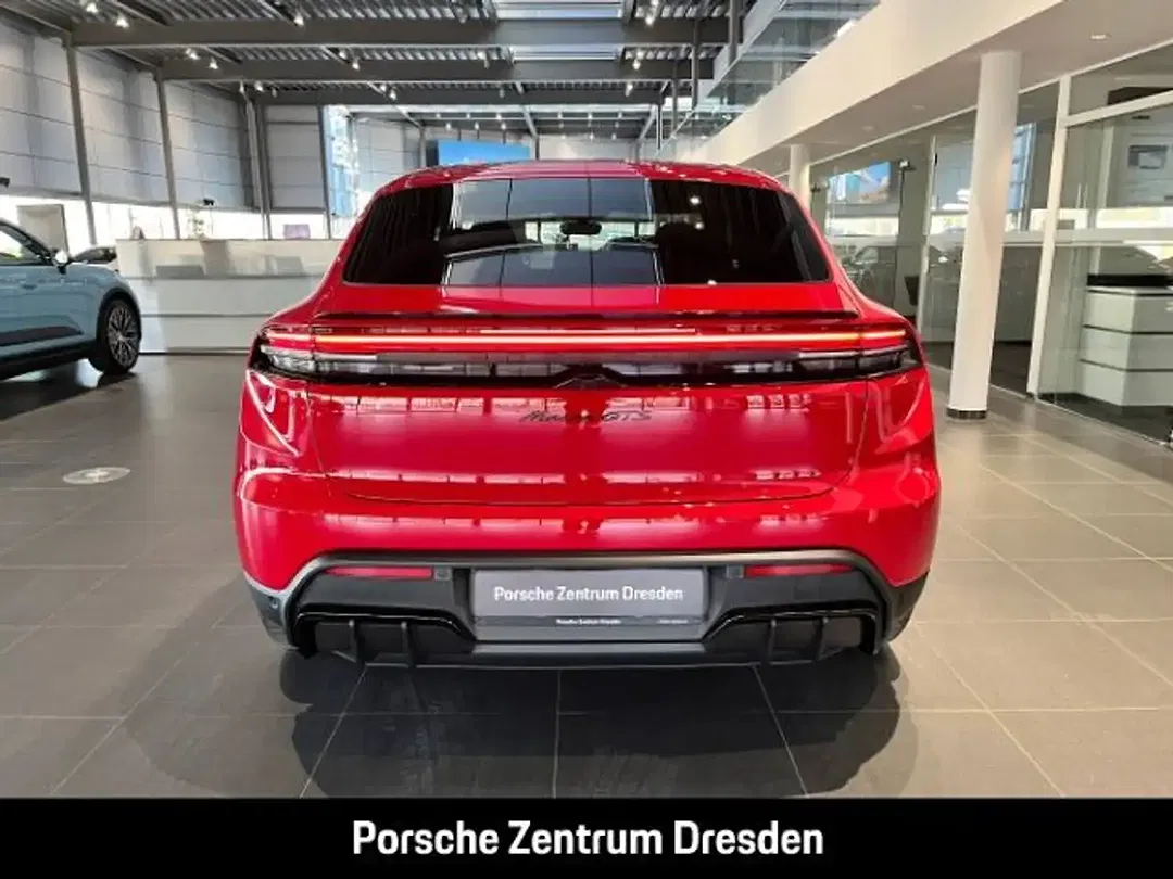 Porsche Macan Sport Chrono GTS - Thumbnail 6