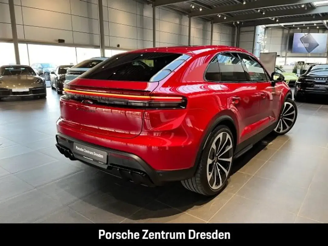 Porsche Macan Sport Chrono GTS - Thumbnail 8