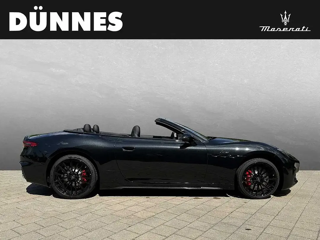 Maserati GranCabrio Trofeo - Thumbnail 6