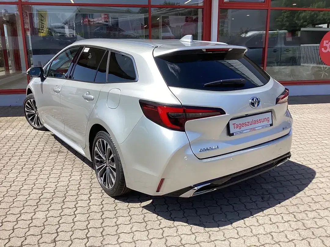 Toyota Corolla Hybrid Teamplayer - foto 2