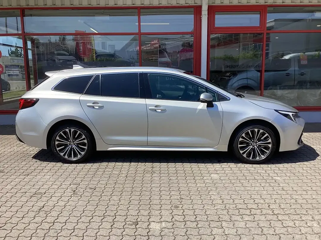 Toyota Corolla Hybrid Teamplayer - Thumbnail 4