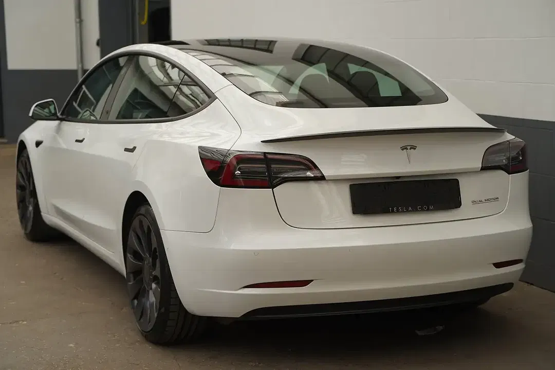 Tesla Model 3 Performance - Thumbnail 5