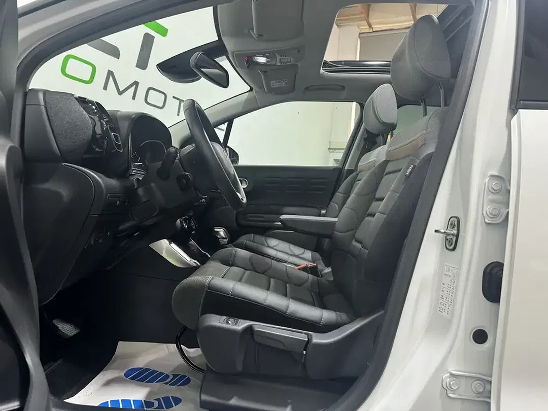 Citroen C3 PureTech EAT6 Max - Thumbnail 9