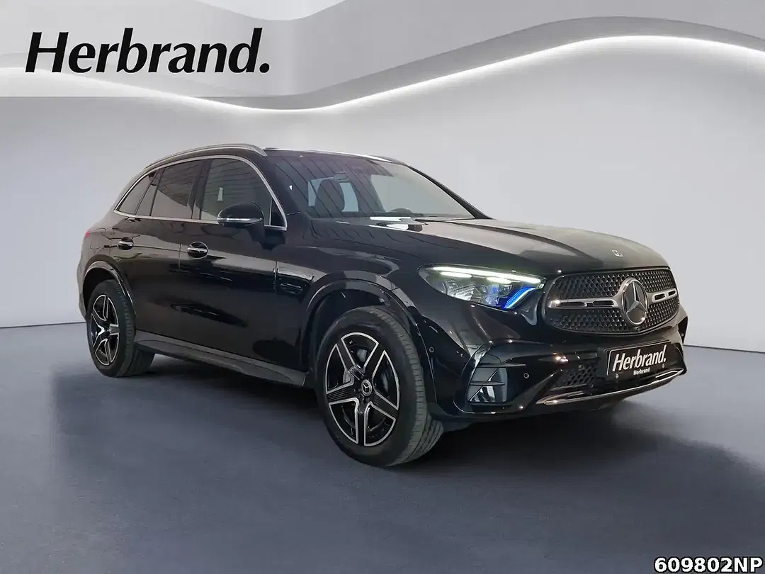 Mercedes-Benz GLC 300 4MATIC AMG - Thumbnail 2
