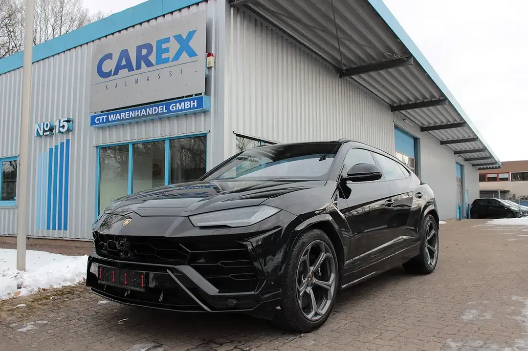 Lamborghini Urus - foto 1