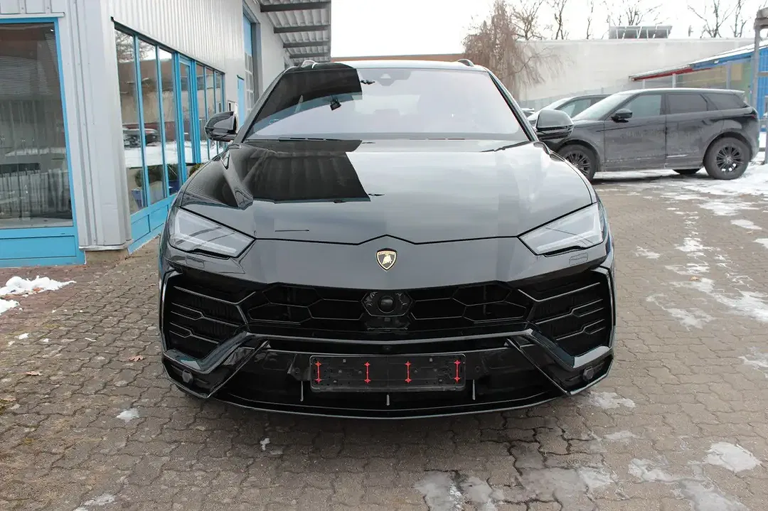 Lamborghini Urus - foto 2