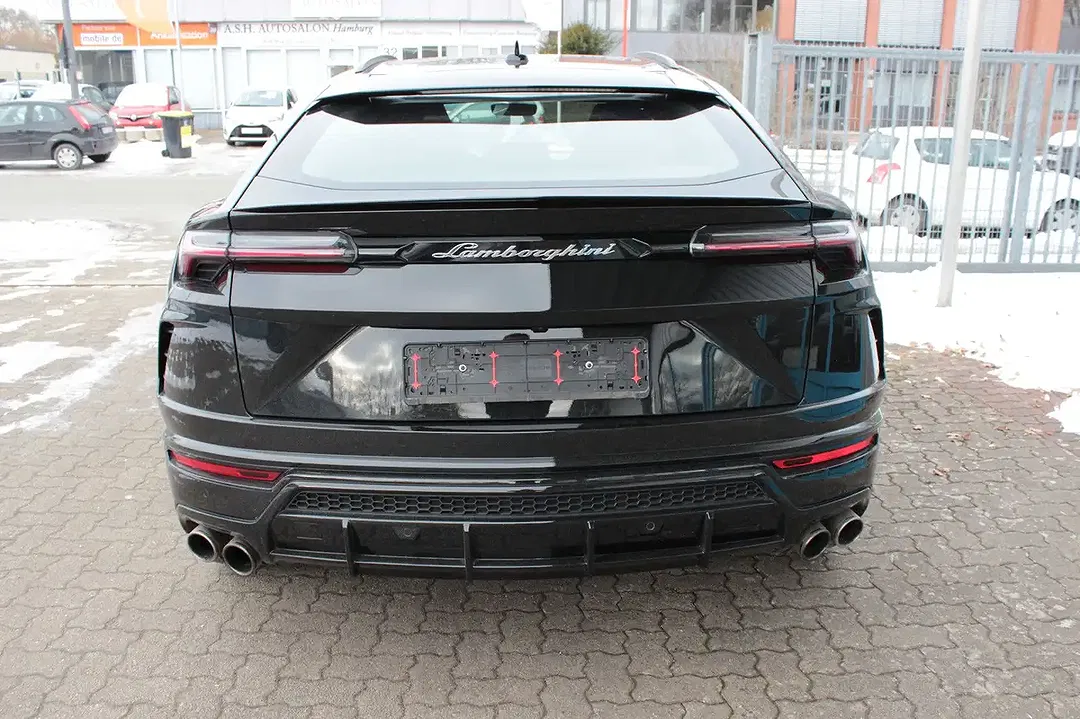 Lamborghini Urus - Thumbnail 3