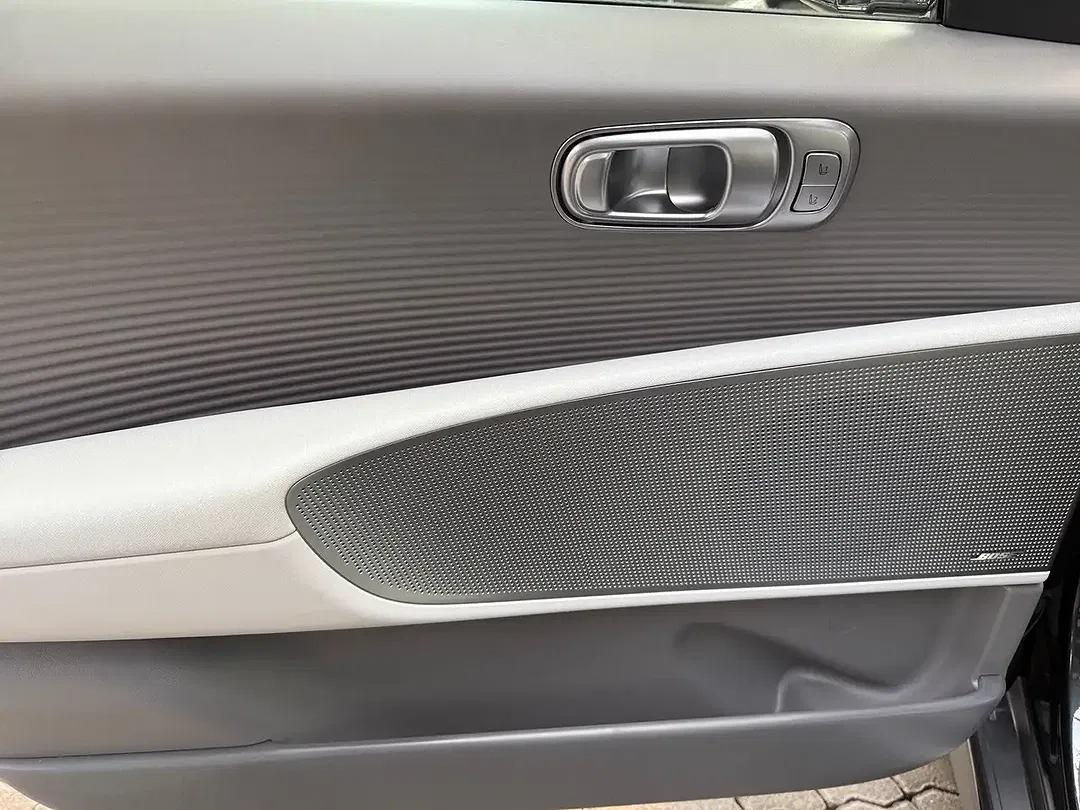 Hyundai IONIQ 6 UNIQ - Thumbnail 11